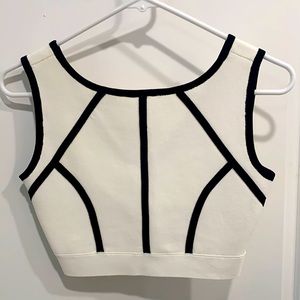 BCBG MaxAzria Crop Top. Size XS